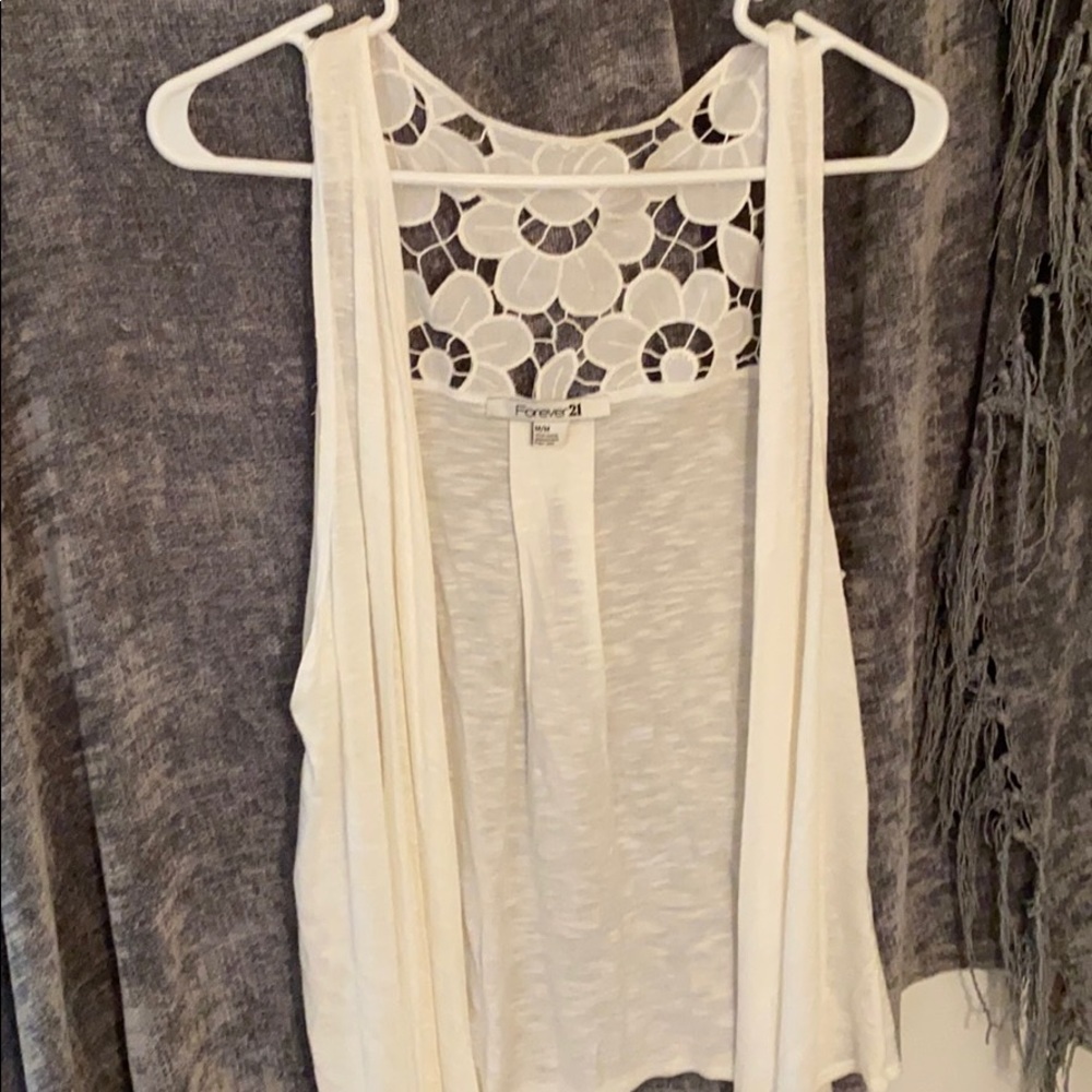 Women’s lightweight vest/sweater